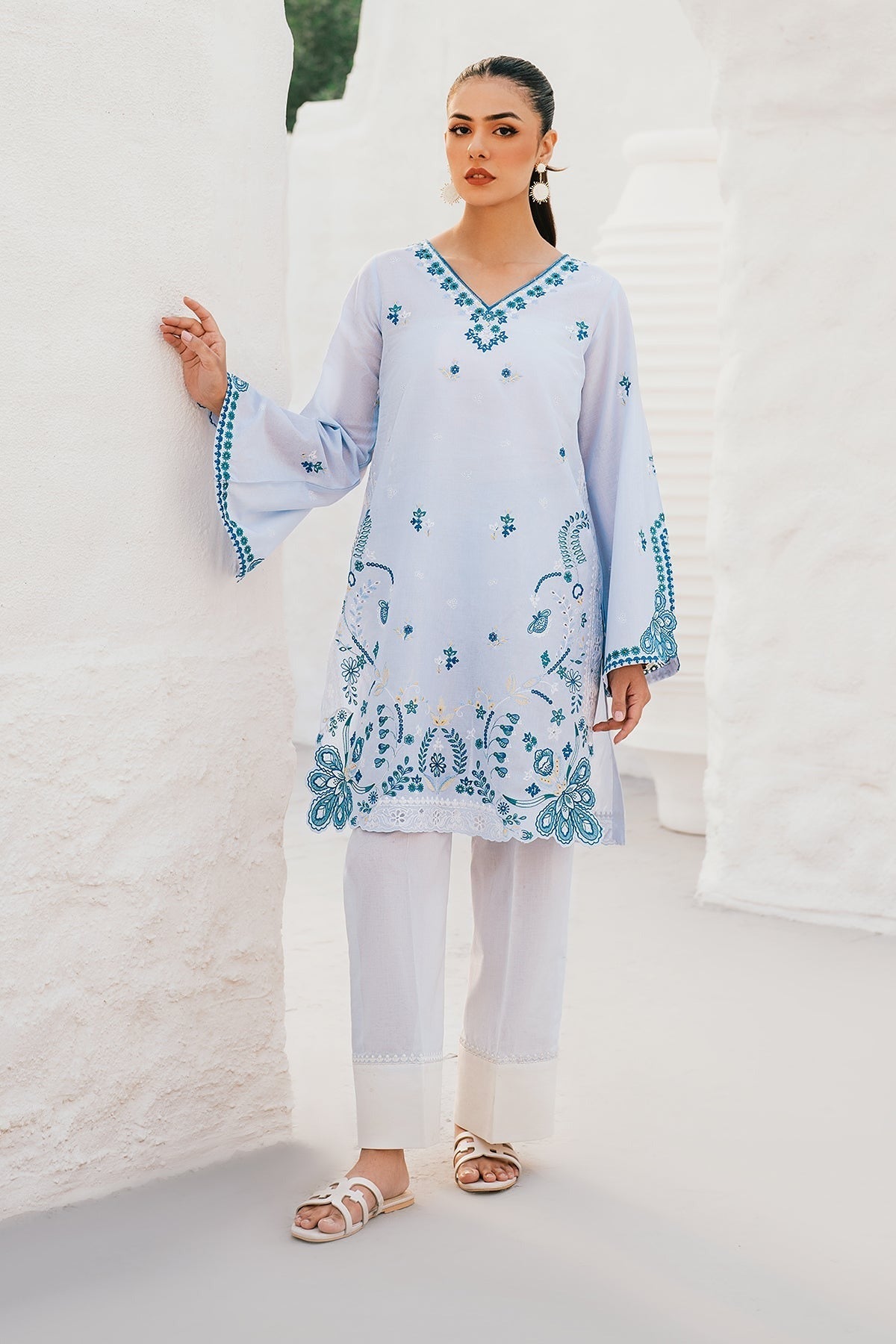 BAROQUE | PRET | EMBROIDERED LAWN PR-1082