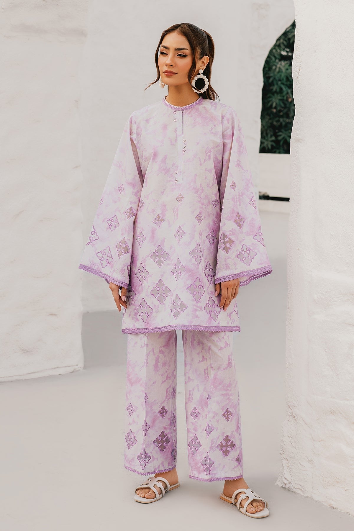 BAROQUE | PRET | EMBROIDERED PRINTED LAWN PR-1084