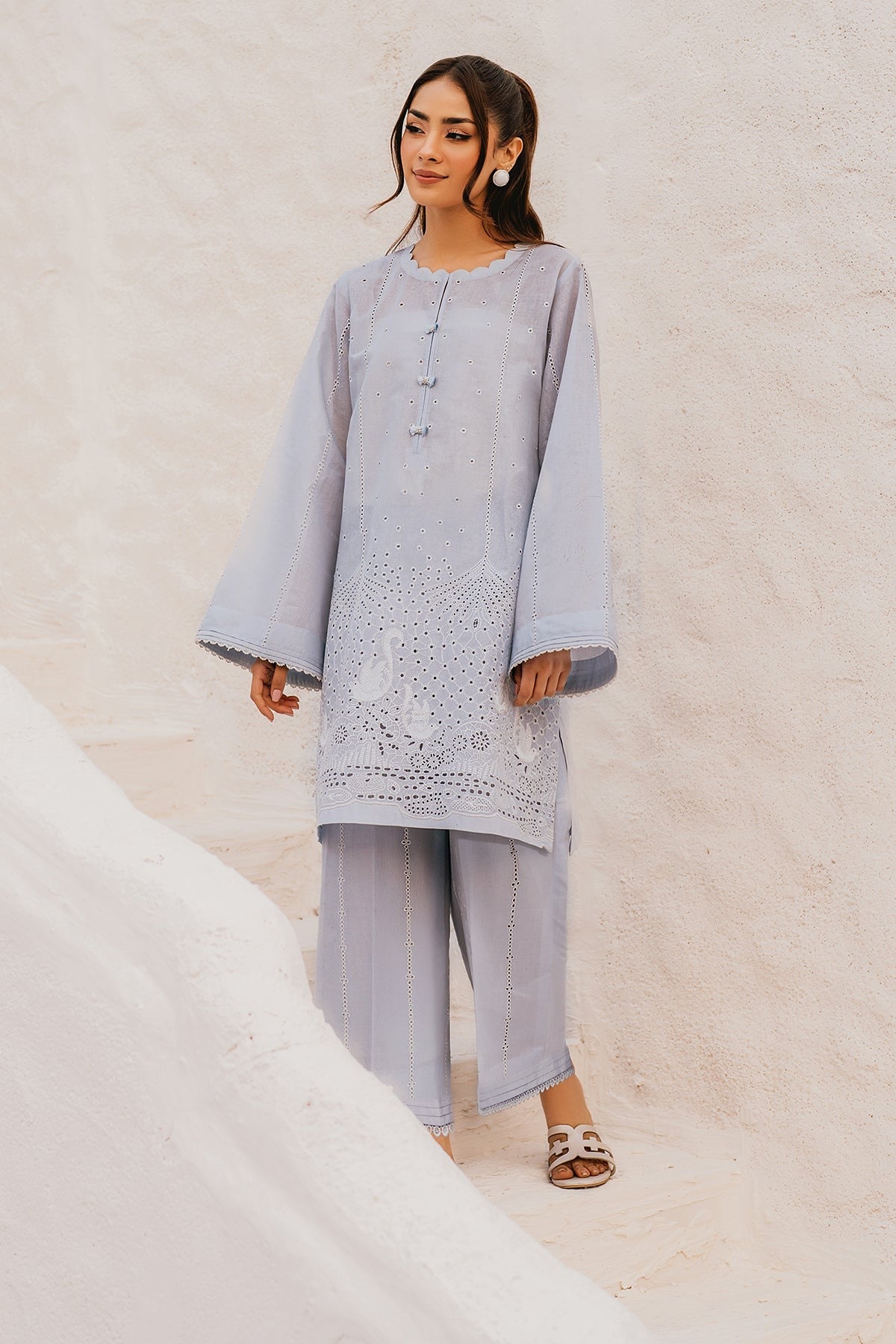 BAROQUE | PRET | SCHIFFLI LAWN PR-1089