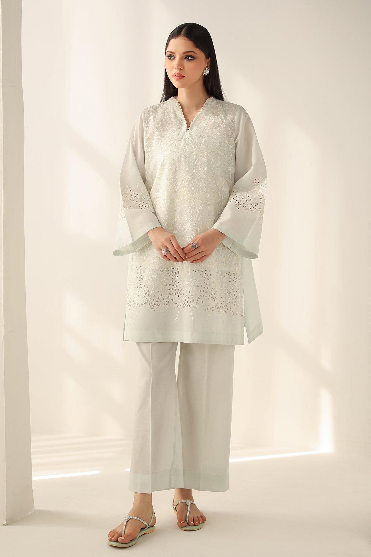 BAROQUE | PRET | EMBROIDERED LAWN PR-1139