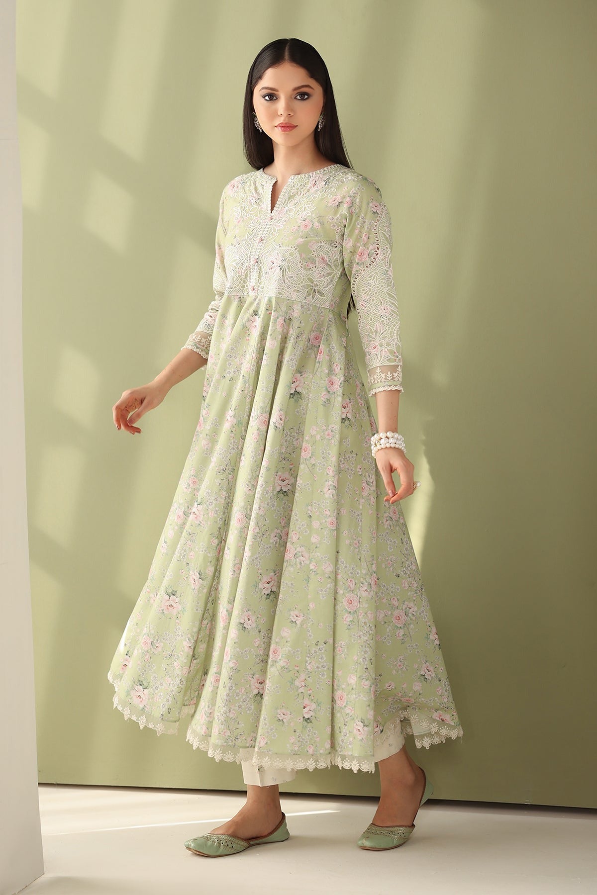 BAROQUE | PRET | EMBROIDERED LAWN PR-1157