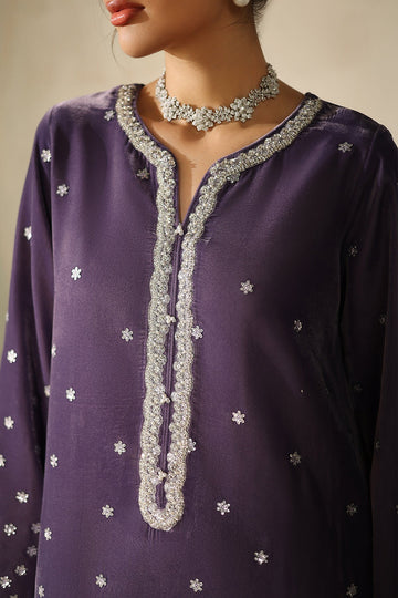 BAROQUE | PRET | EMBROIDERED VELVET PR-1226
