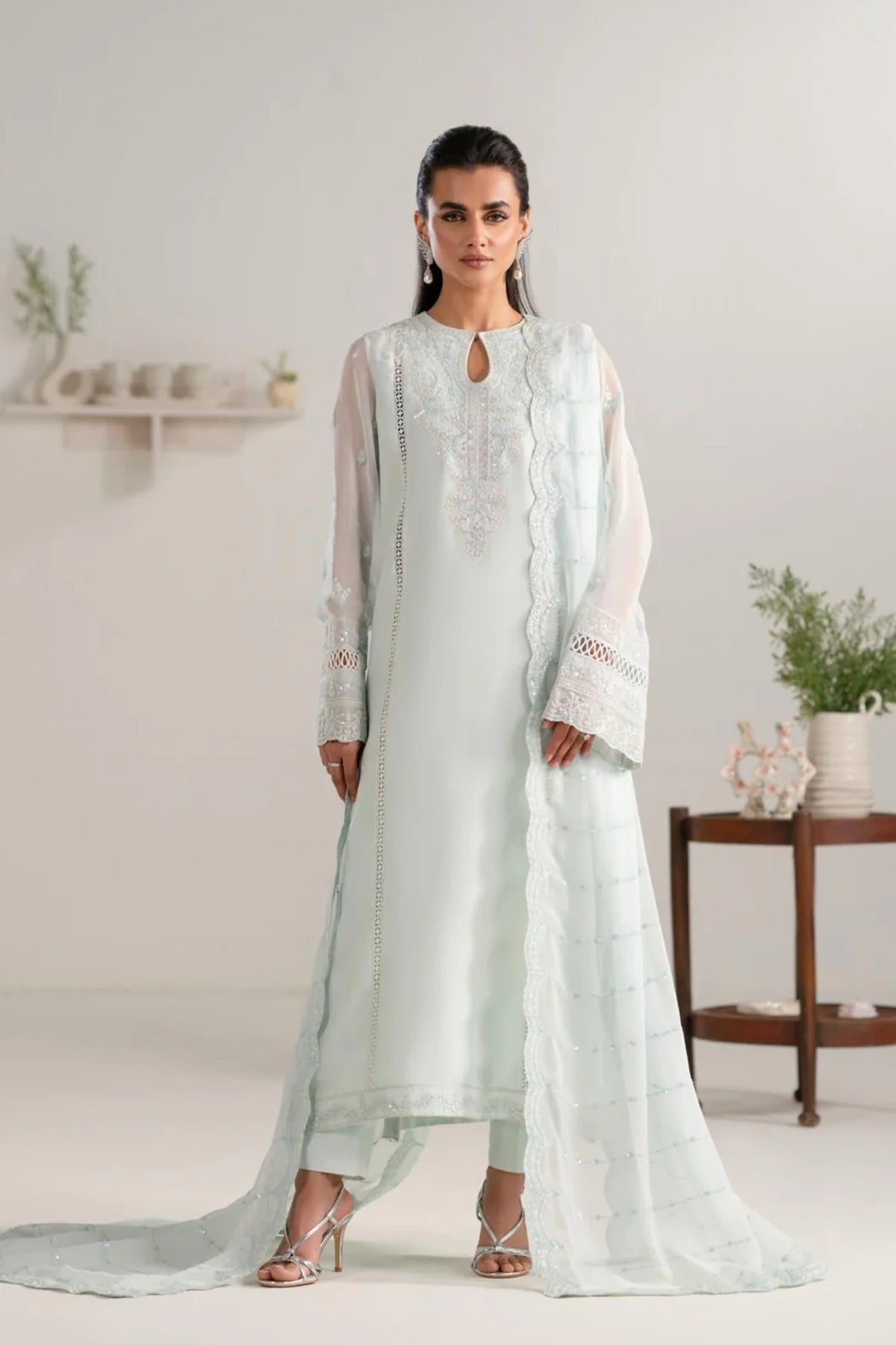AKBAR ASLAM | FORMAL PRET | PARIZAH