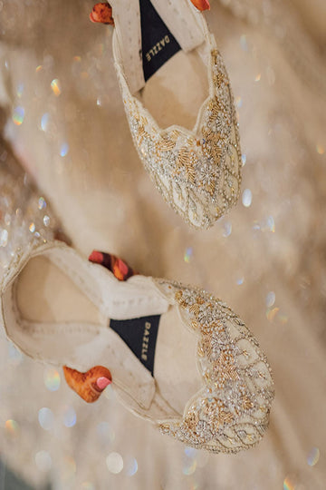 DAZZLE | KHUSSA SHOES | PEARL ICE
