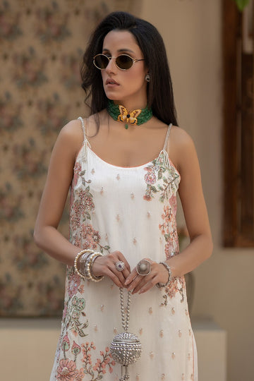 SHIZA HASSAN | CHAP TILAK LUXURY PRET | PEARL OPULENCE