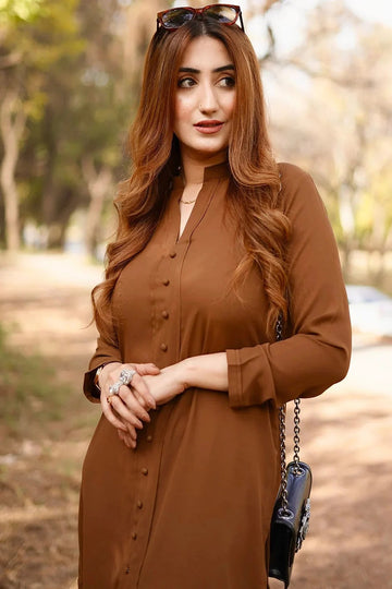 BE YOURSELF | PRET | POLISHED BROWN