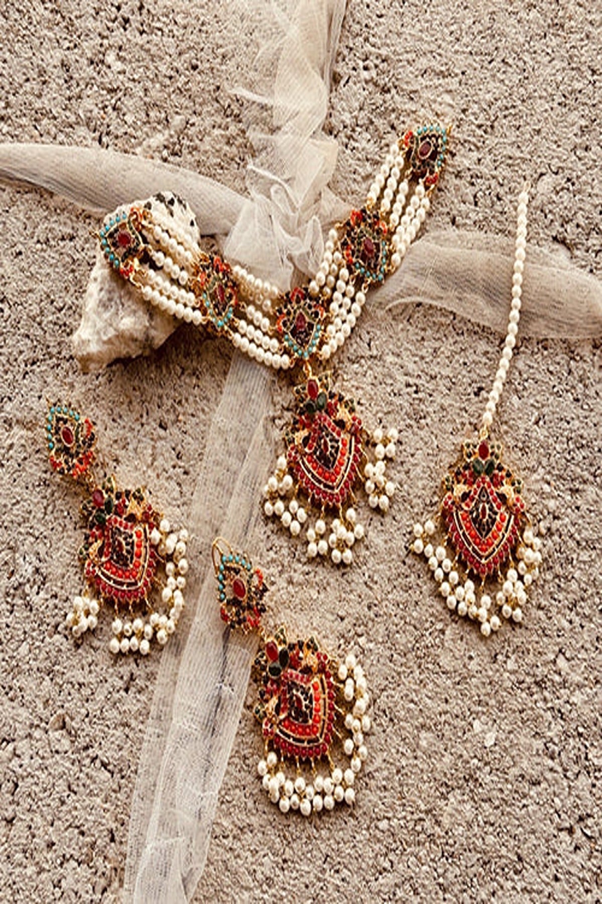 KOH-E-GEM | JEWELLERY | RÛH NAURATAN CHOKER
