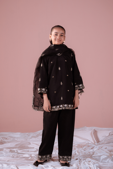 EMAAN ADEEL | HER TO HER | SAFA