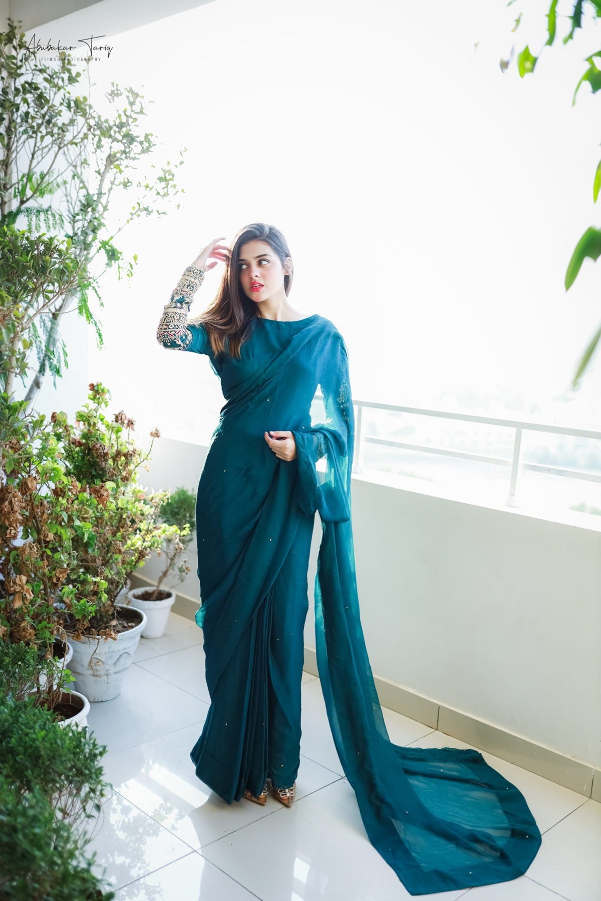 SAAD IBRAHIM | SAREES | SOLID GREEN HAND EMBELLISHED SAREE