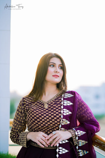 SAAD IBRAHIM | LEHENGA CHOLI | SOLID MAGENTA HAND EMBELLISHED LONG FLARED LEHENGA CHOLI