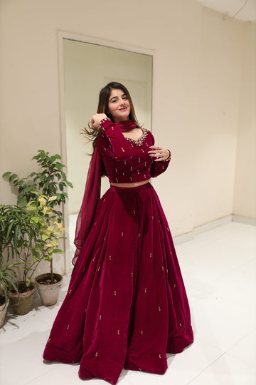 SAAD IBRAHIM | LEHENGA CHOLI | SOLID MAGENTA LONG FLAIR VELVET LEHENGA CHOLI