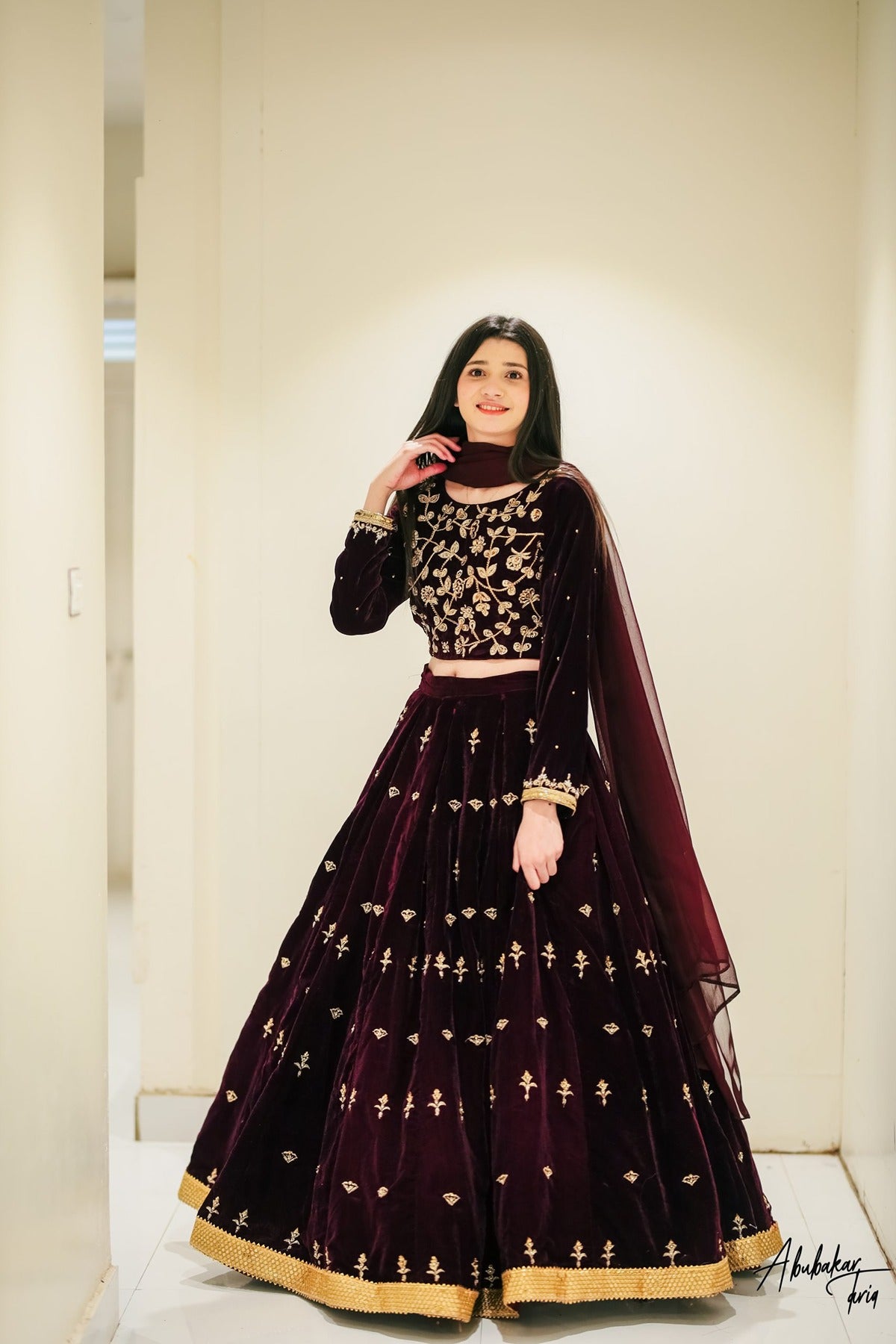 SAAD IBRAHIM | LEHENGA CHOLI | SOLID MAROON LEHENGA CHOLI SET WITH DUPATTA