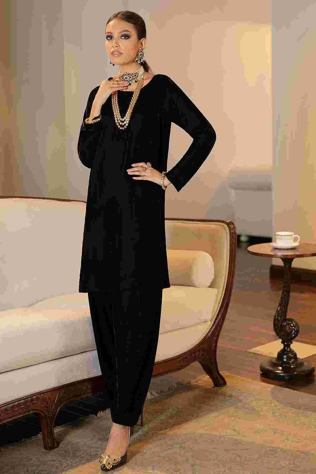 BAROQUE | PRET | SOLID VELVET SUIT PR-576