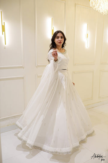 SAAD IBRAHIM | LEHENGA CHOLI | SOLID WHITE HAND EMBELLISHED LEHENGA CHOLI SET