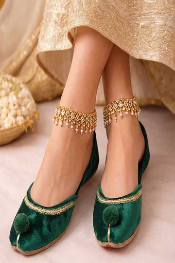 DAZZLE | KHUSSA SHOES | SABAAQ (BOTTLE GREEN)