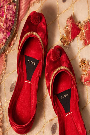 DAZZLE | KHUSSA SHOES | SABAAQ (MAROON)