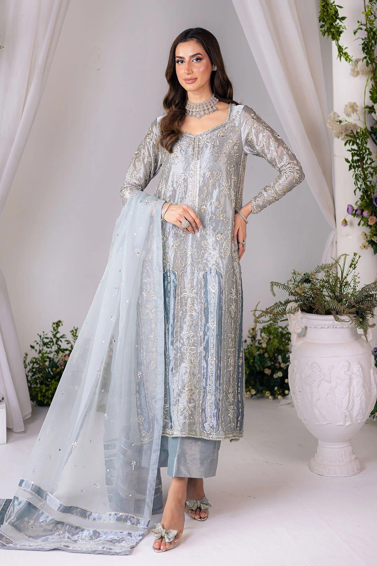 MANNEQUIN | MEHER | SAPHIRA