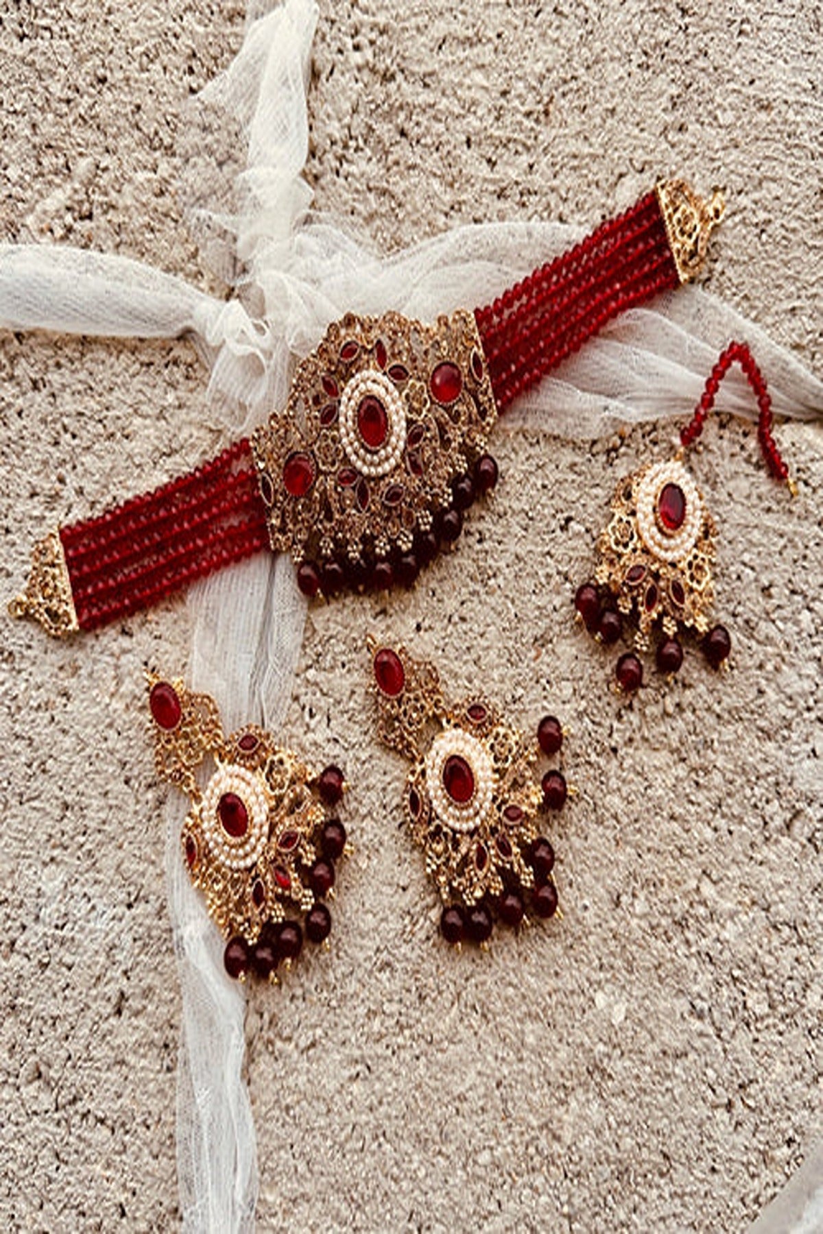 KOH-E-GEM | JEWELLERY | SERA – SLEEK STONE CHOKER SET - MAROON