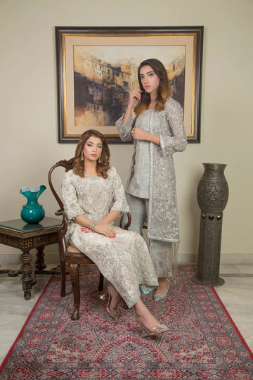 MAHNOOR MUJTABA | FORMALS | SILVER FANTASY