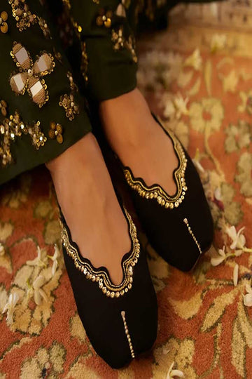 DAZZLE | KHUSSA SHOES | SUNEHRI REET (BLACK)