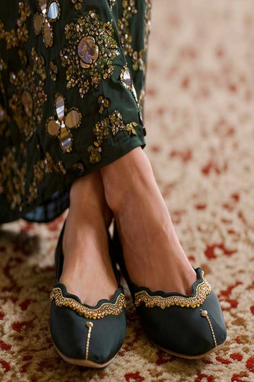 DAZZLE | KHUSSA SHOES | SUNEHRI REET (BOTTLE GREEN)