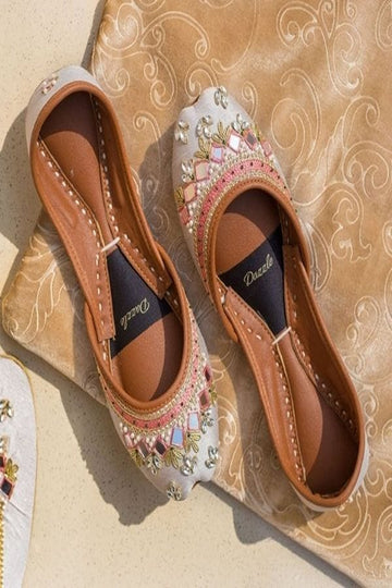 DAZZLE | KHUSSA SHOES | THE EMPRESS
