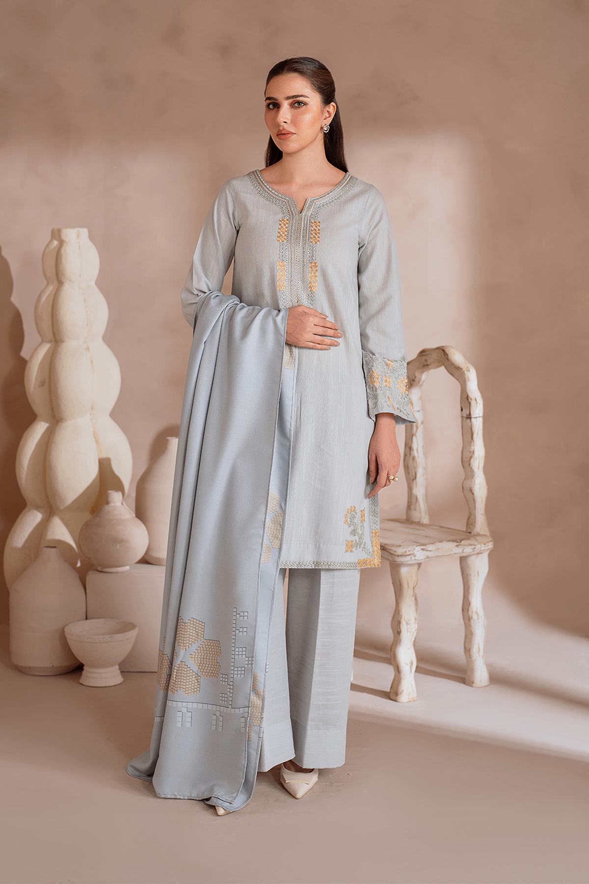 IZNIK | EXCLUSIVE WINTER | UE-369 EMBROIDERED KHADDAR