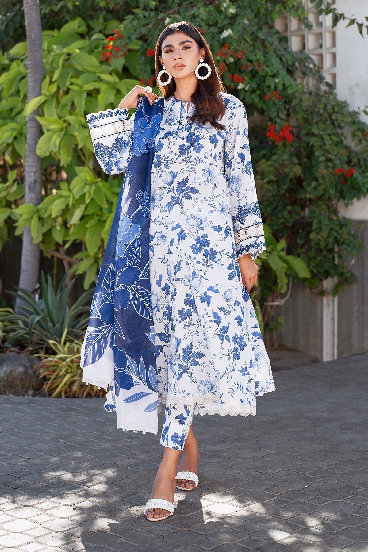 BAROQUE | EMBROIDERED PRINTED LAWN UF-4068