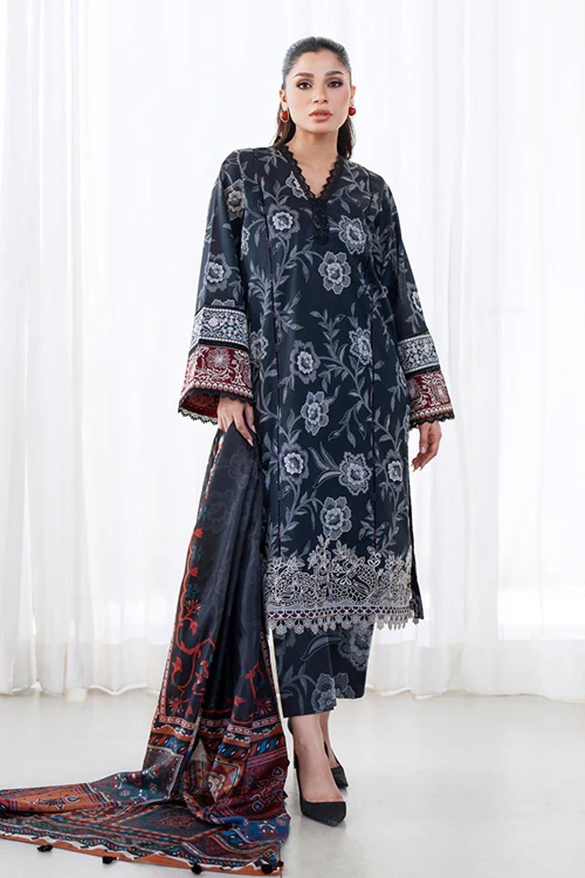 BAROQUE | EMBROIDERED PRINTED LAWN UF-4078