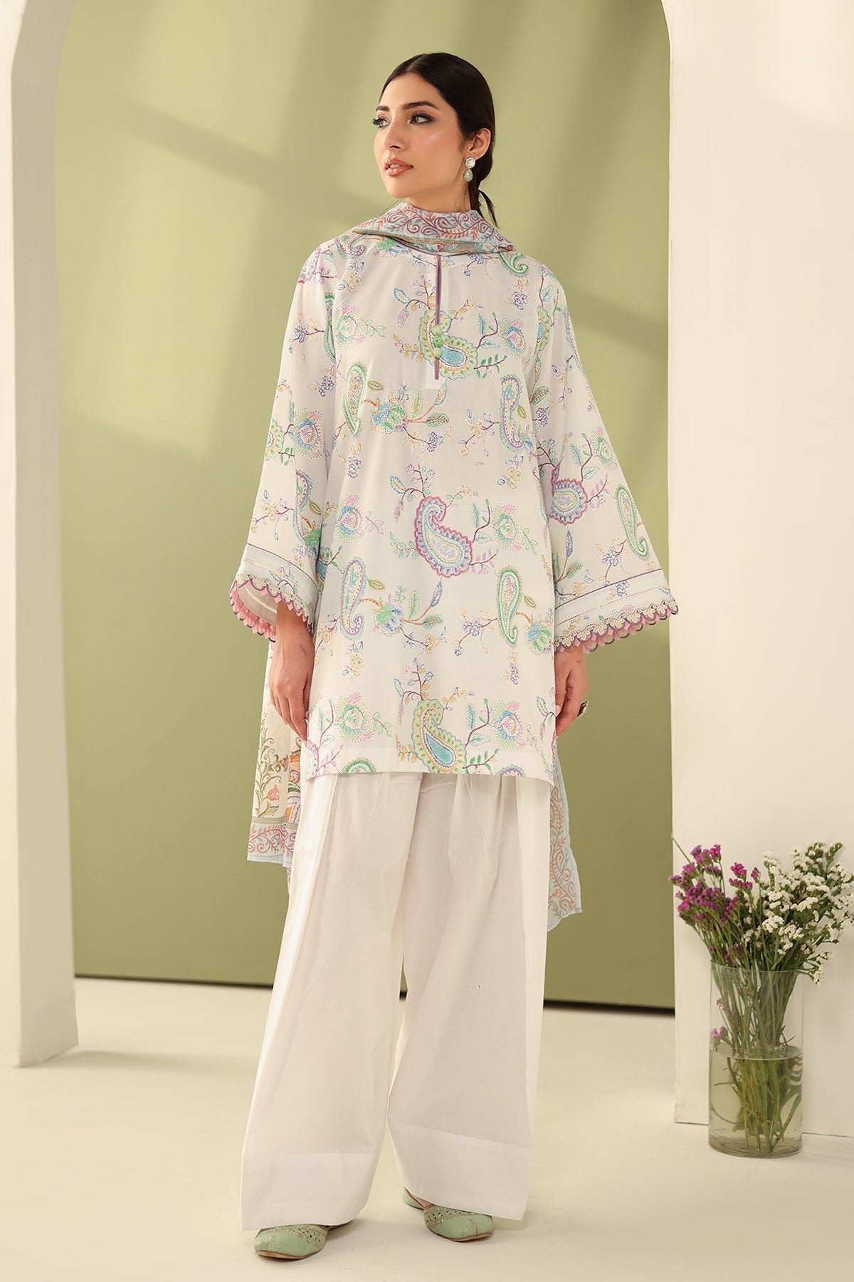 BAROQUE | EMBROIDERED PRINTED LAWN UF-4179