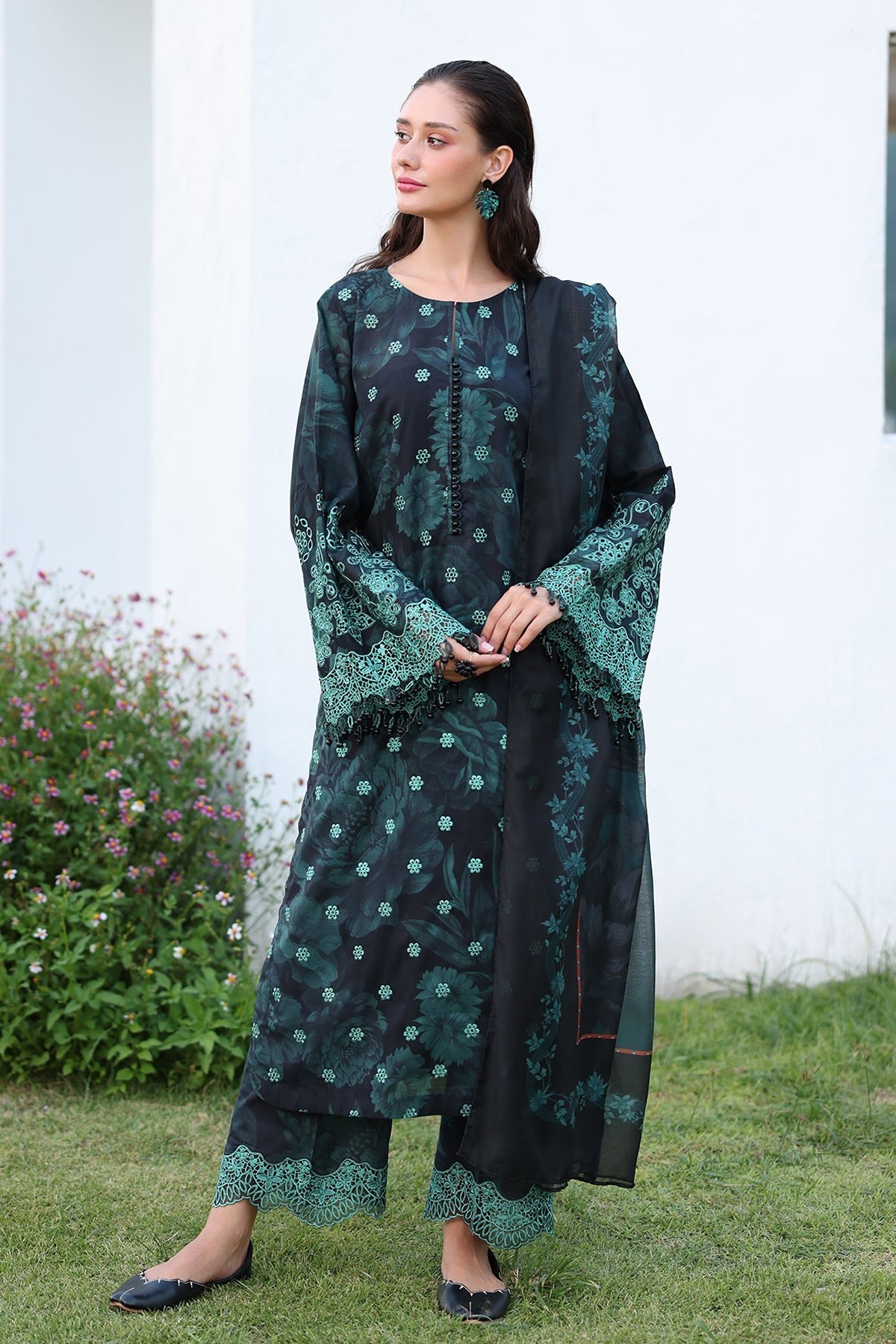 BAROQUE | EMBROIDERED PRINTED LAWN UF-4245