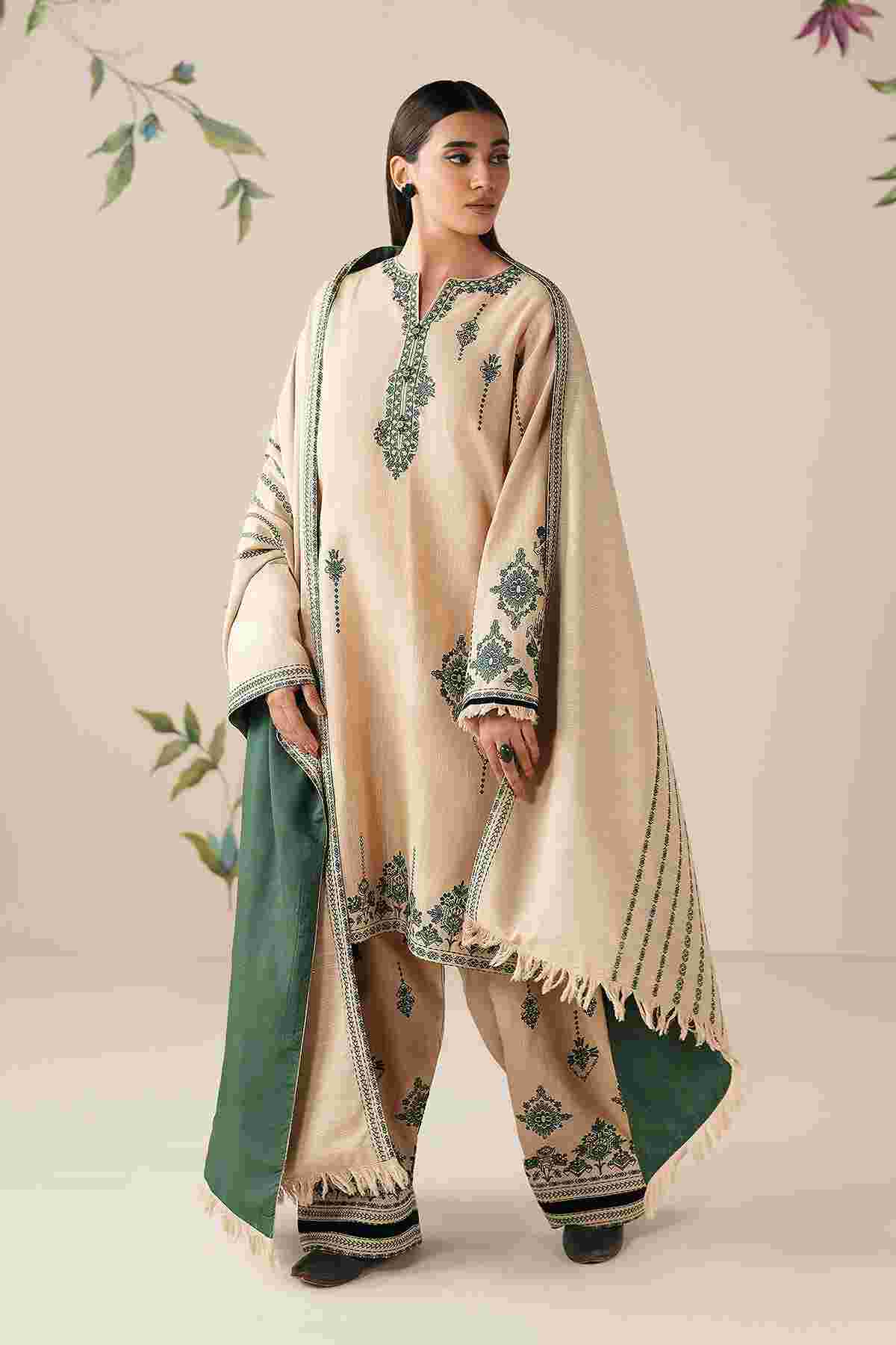 BAROQUE | EMBROIDERED KHADDAR UF-4305