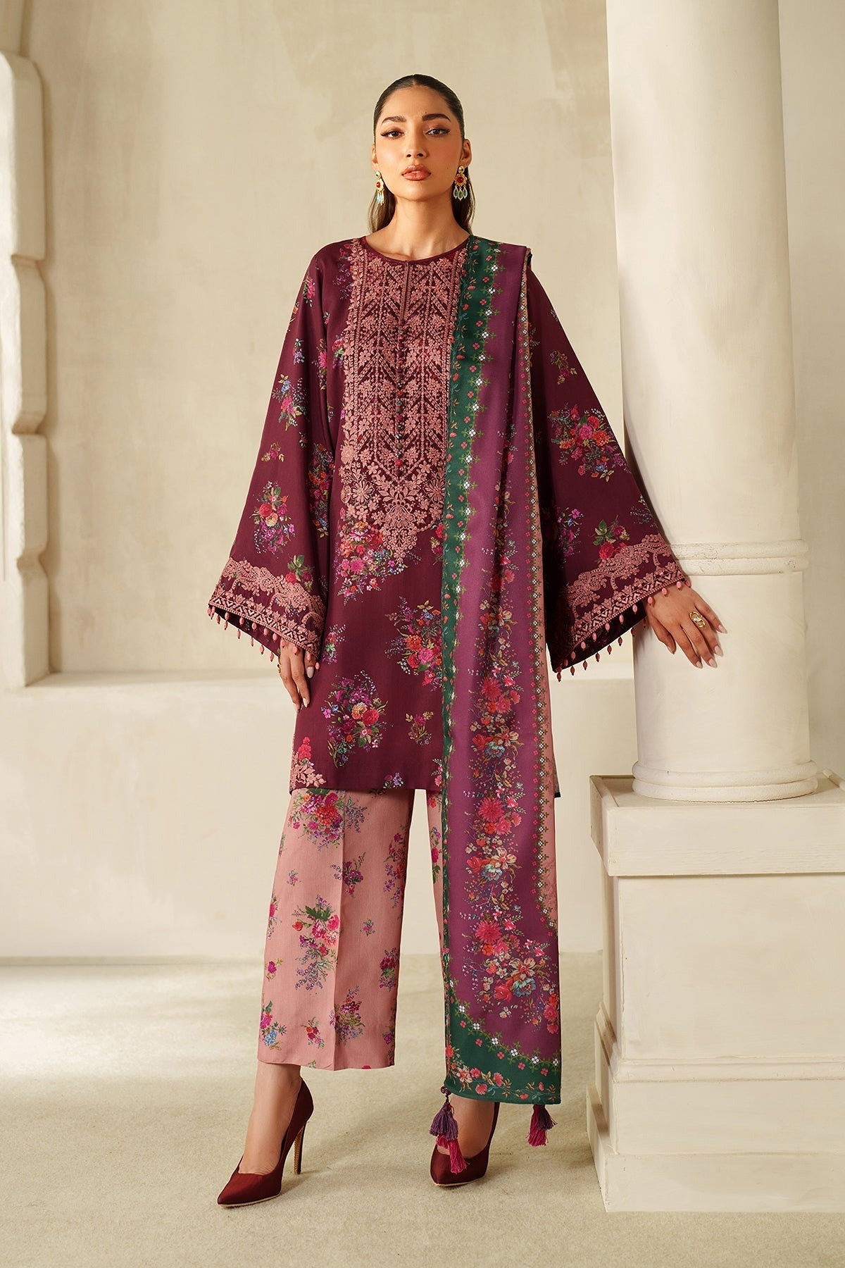 BAROQUE | EMBROIDERED KHADDAR UF-4338