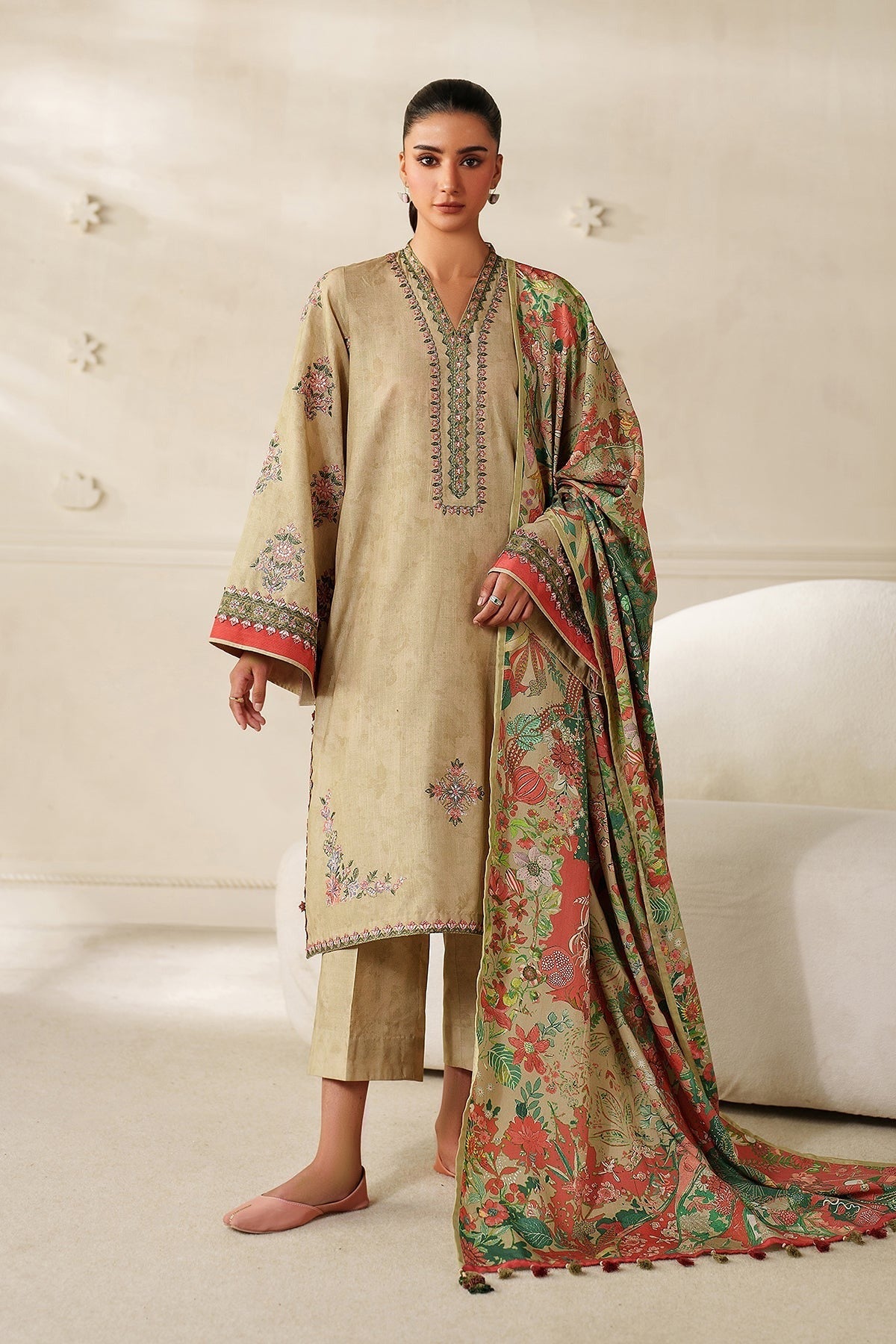 BAROQUE | EMBROIDERED KHADDAR UF-4342