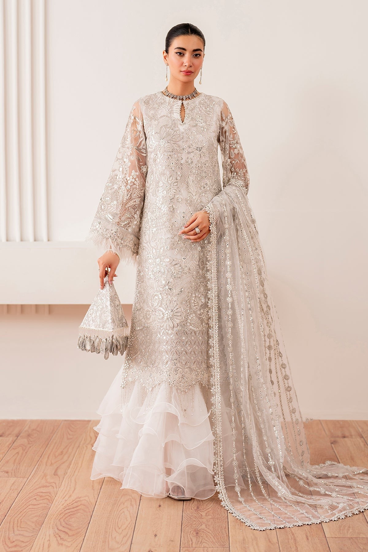 BAROQUE  | EMBROIDERED NET UF-703