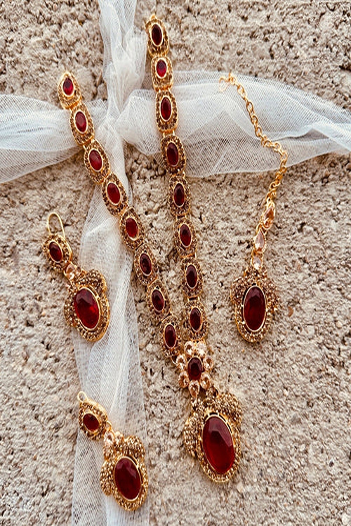 KOH-E-GEM | JEWELLERY | URBAN GLOW NECKLACE SET – MAROON