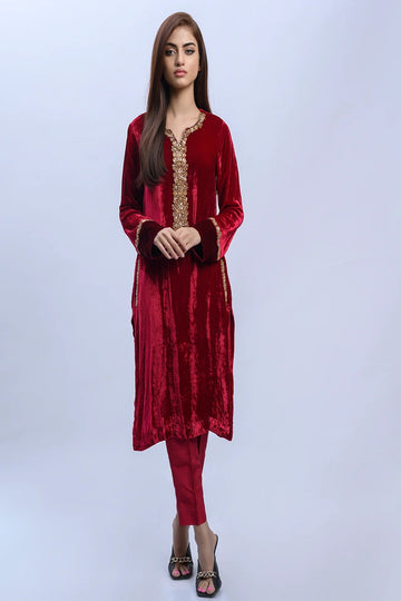 MAHNOOR MUJTABA | LUXURY PRET | VELVET ROSE