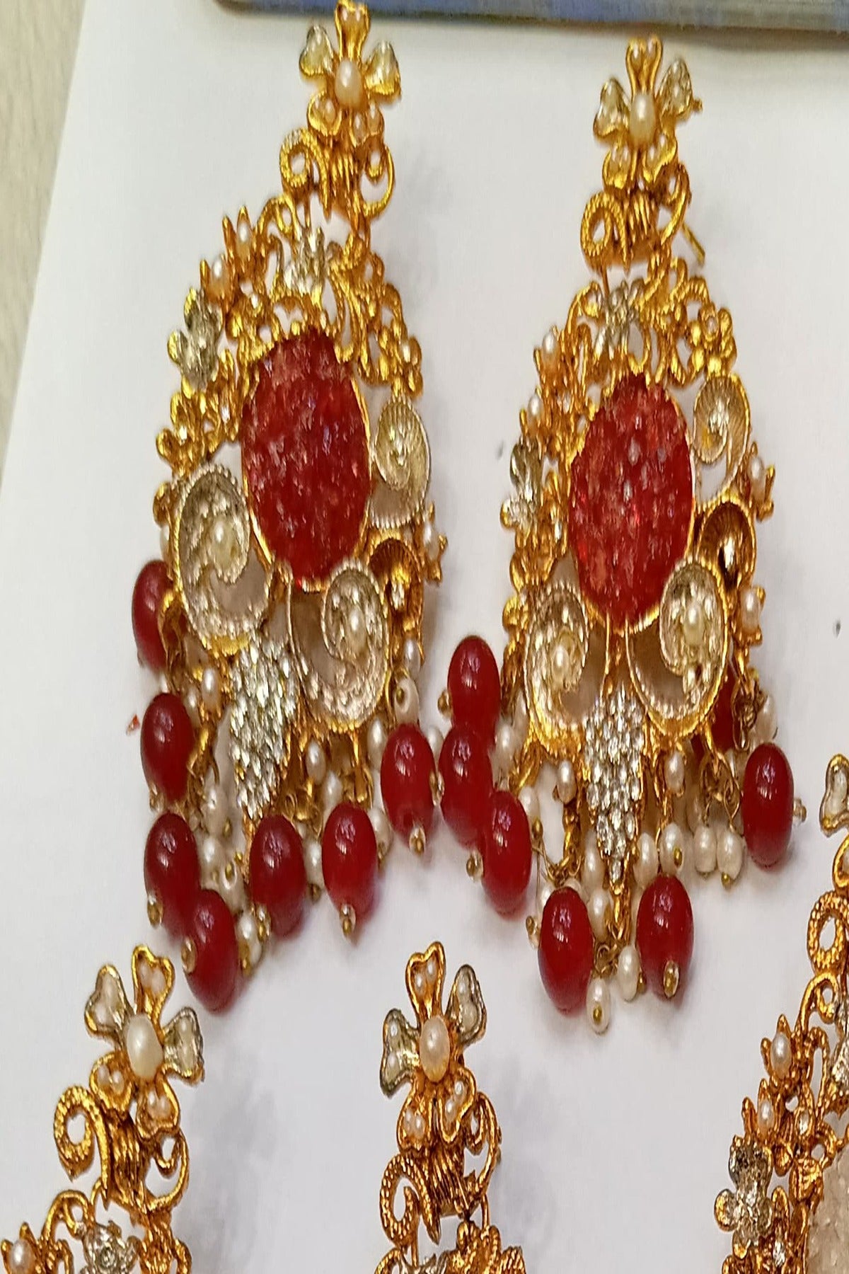 HS | EARRINGS | DESIGN 04