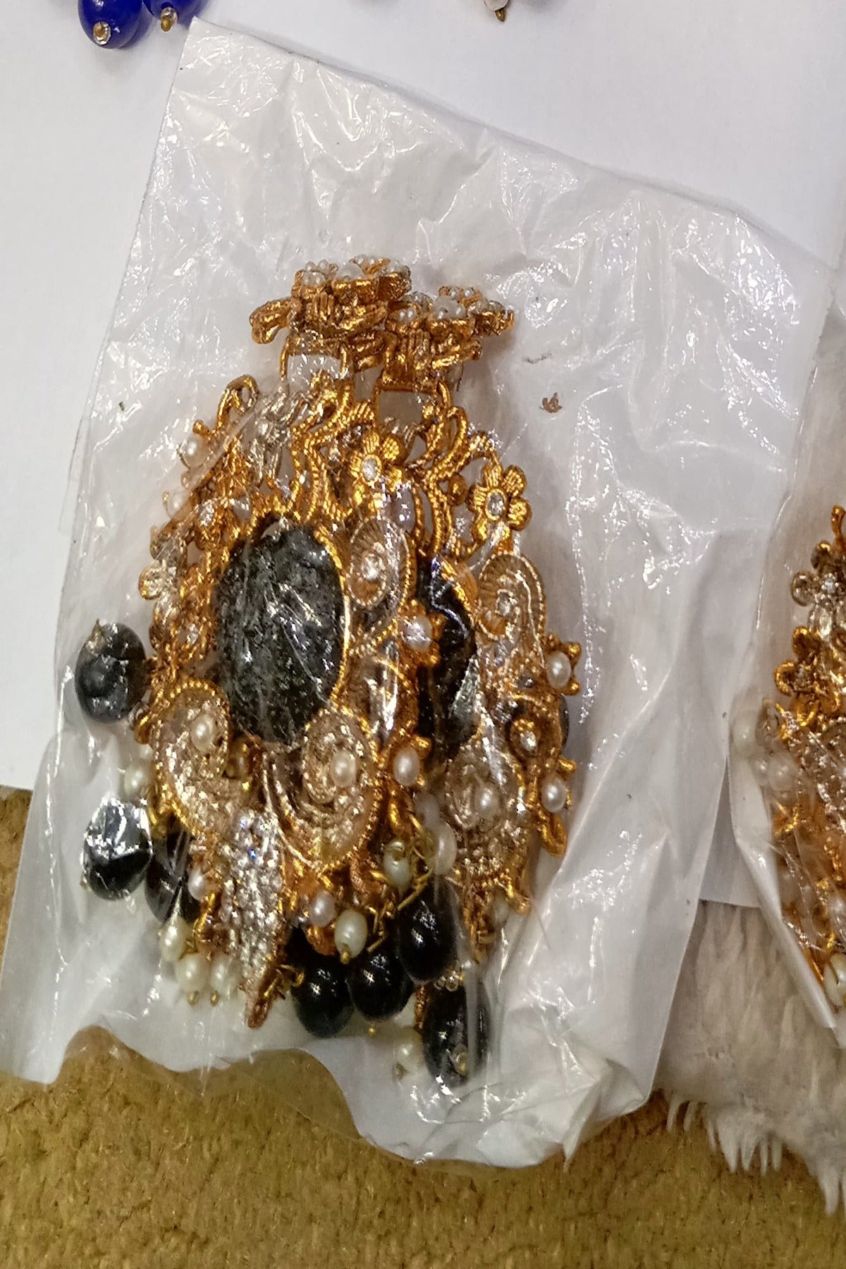 HS | EARRINGS | DESIGN 04