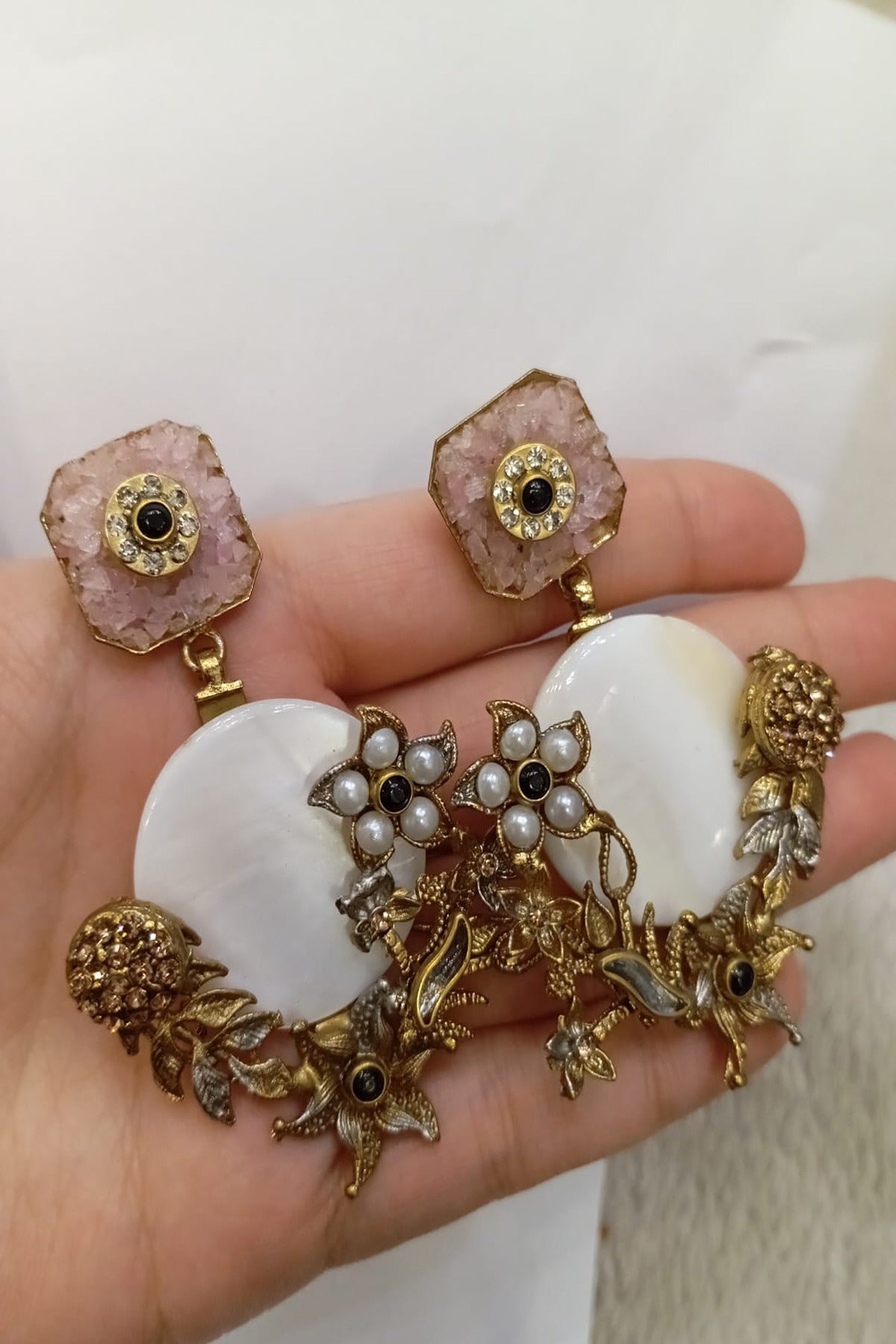 HS | JEWELLERY | TURKISH EARRINGS | WHITE PINK
