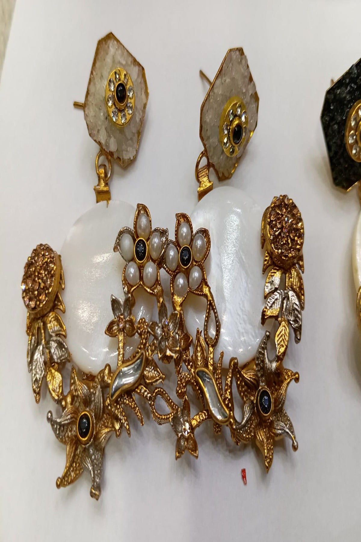 HS | JEWELLERY | TURKISH EARRINGS | WHITE