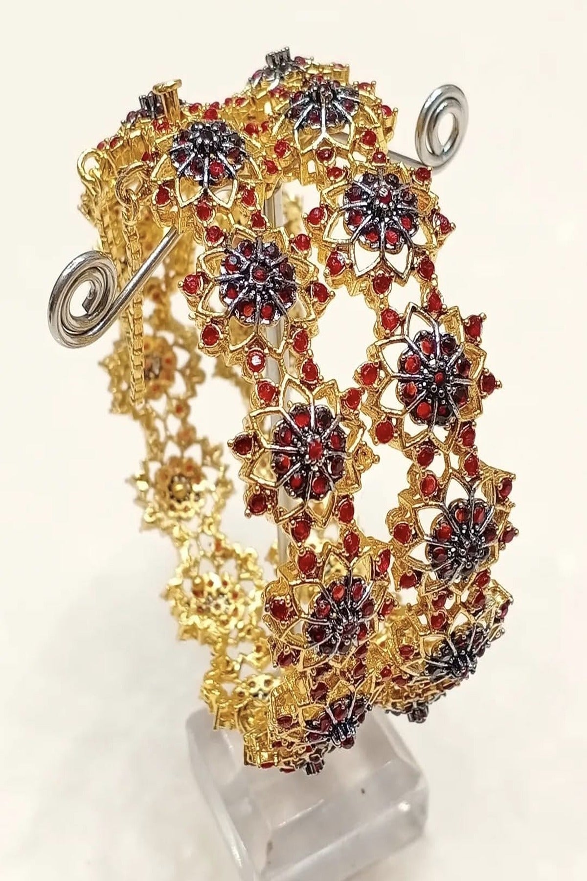 HS | BANGLES | GOLDEN RED