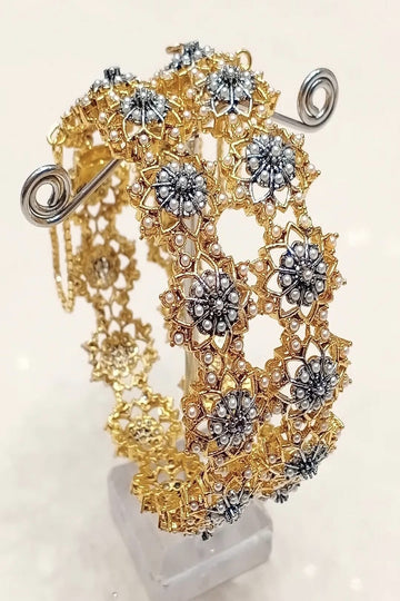 HS | BANGLES | GOLDEN SILVER