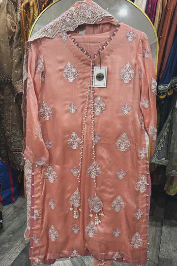 UZMA SHERAZ | 3PC