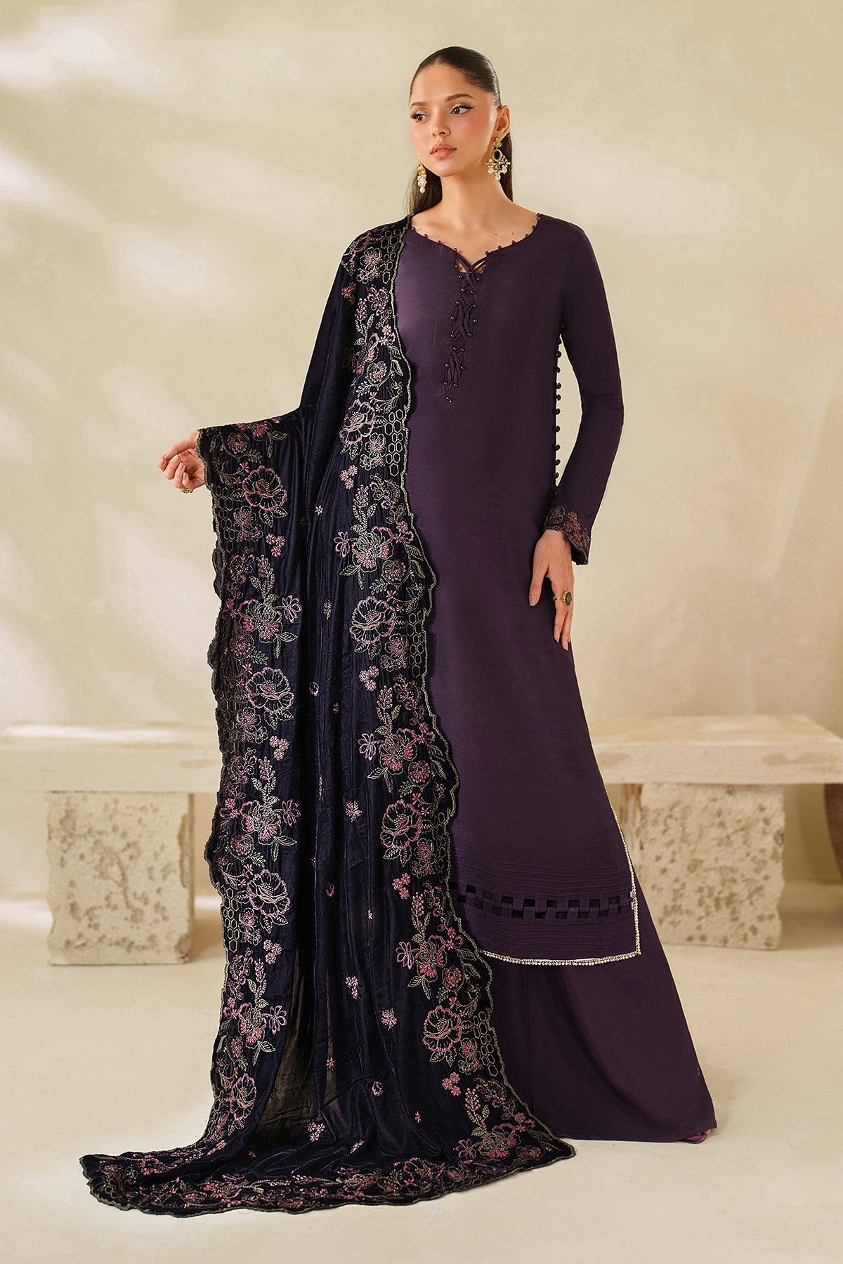 ZARIF | VELVET SHAWLS | ZRF-VS-04