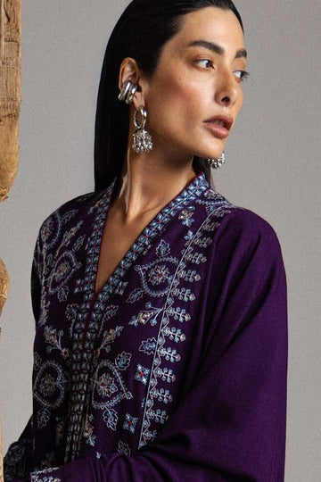 ZARA SHAHJAHAN | WINTER SARAAB | BANAFSHA-D10