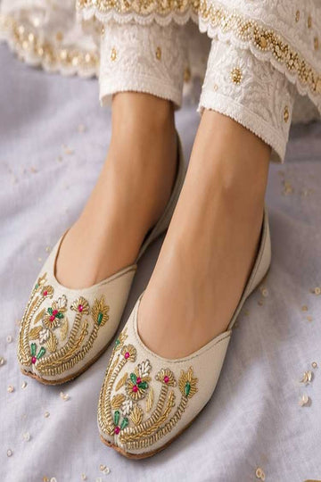 DAZZLE | KHUSSA SHOES | ZAR-E-SEHRA