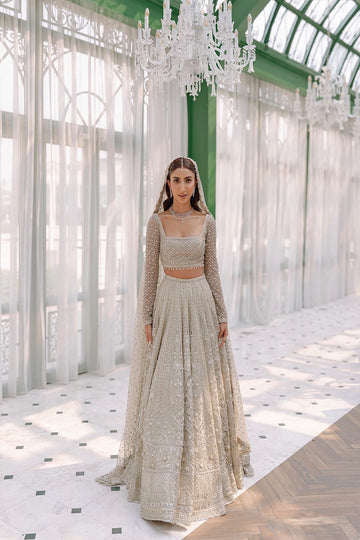 FAIZA SAQLAIN | AVEIRA | CAMMI