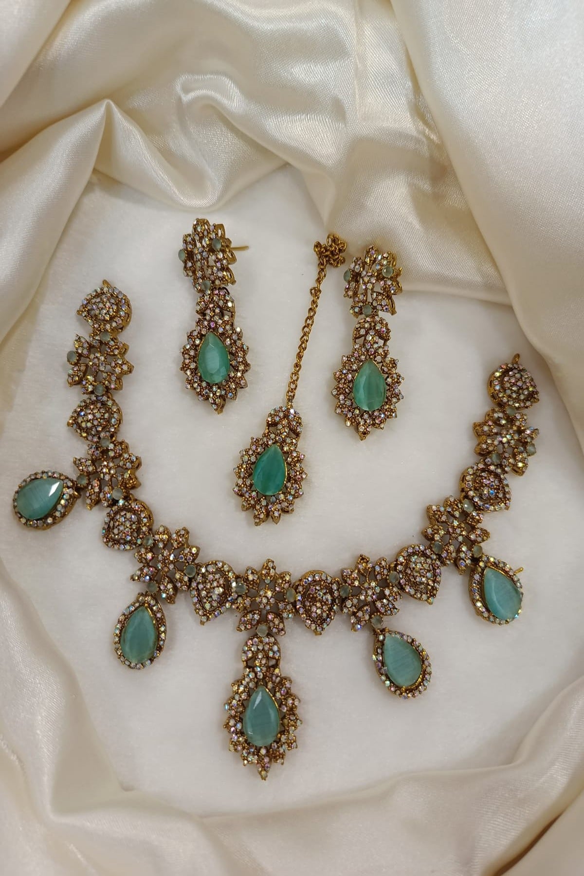 HS | JEWELLERY | DESIGN 01 | TURQUOISE GOLDEN
