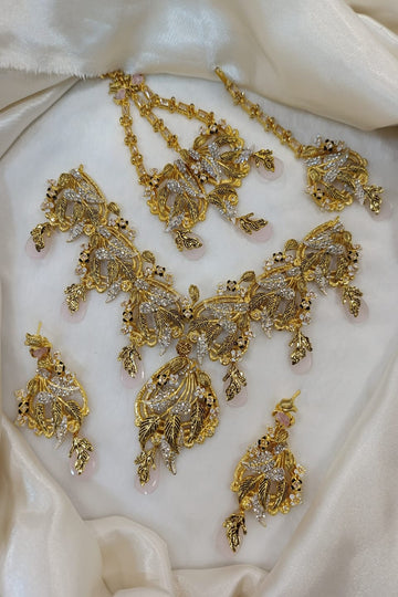 HS | JEWELLERY | DESIGN 10 | GOLDEN